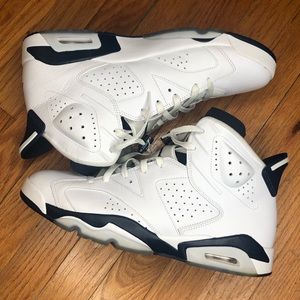 Size 13 - Jordan 6 Retro Midnight Navy.


WITH ORIGINAL BOX